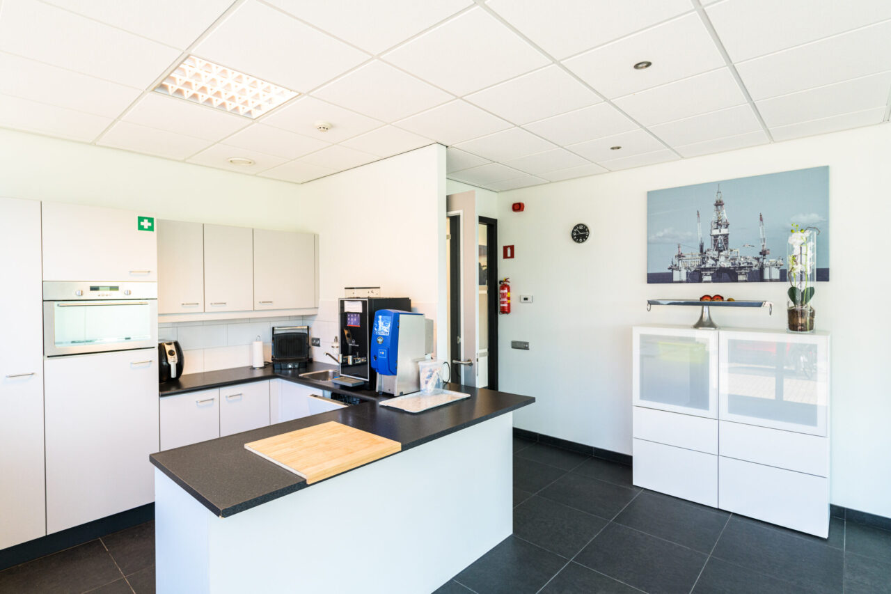 projectinrichting pantry kantoorverbouwing debazis design and build